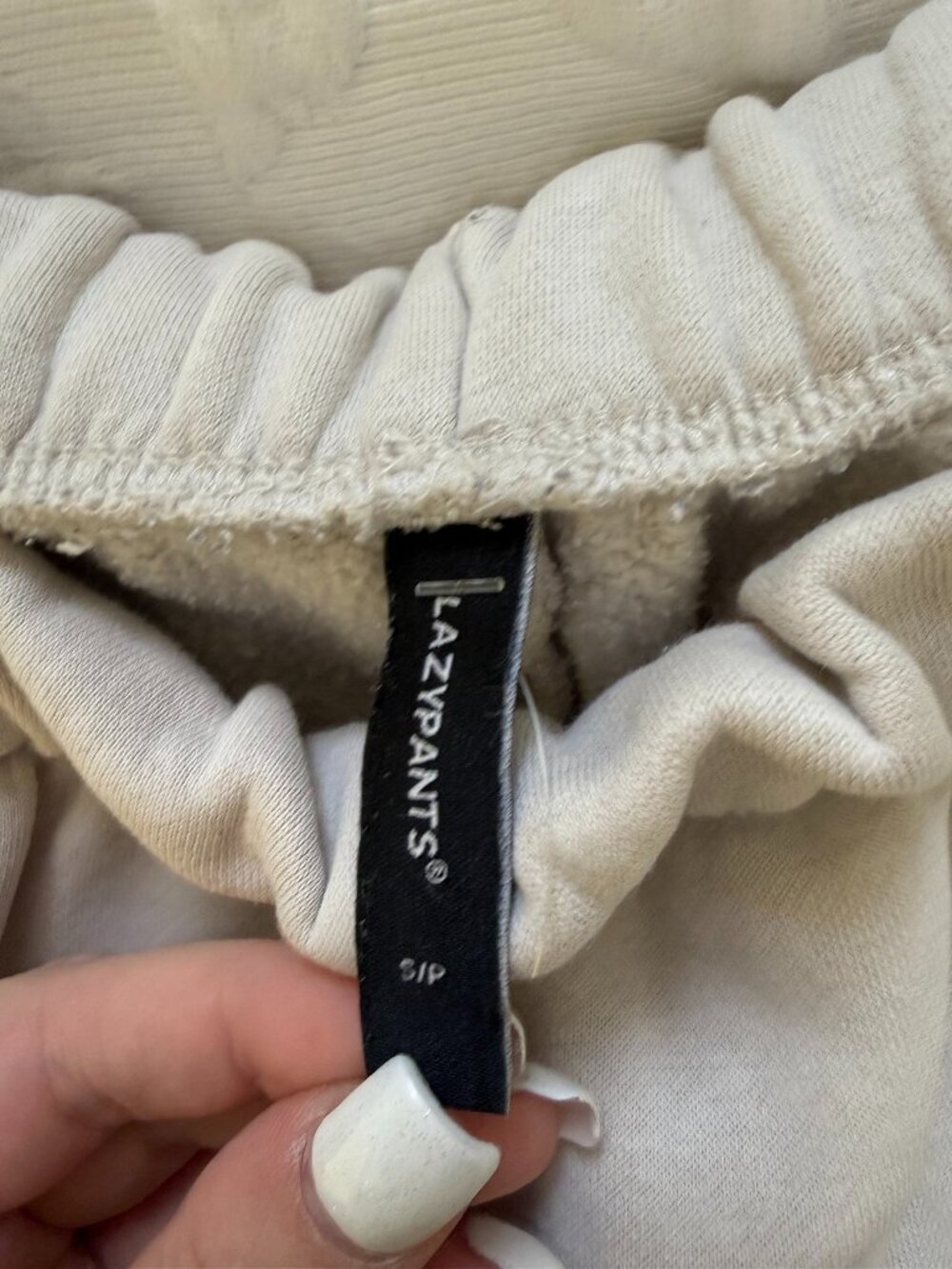 🦋 2/30 LazyPants Cream Jogger Sweatpants Size Small - Picture 2 of 9